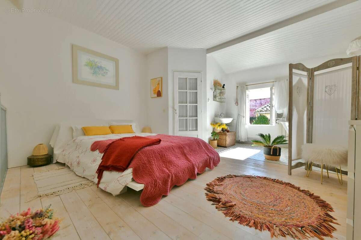 Maison à UZES