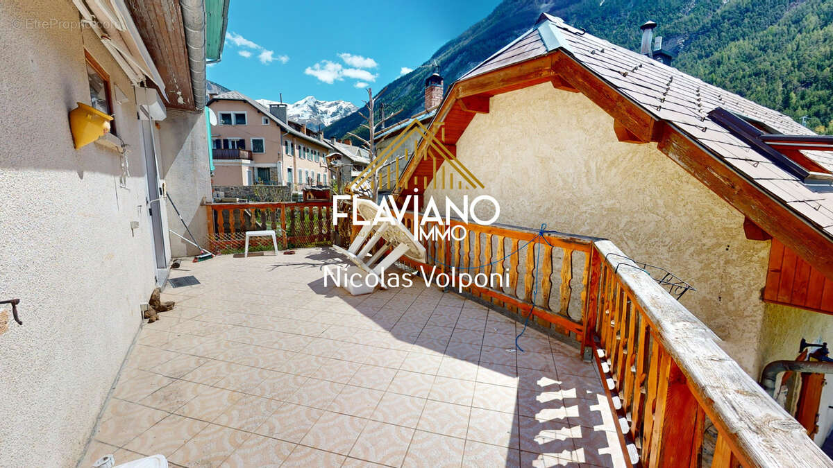 Maison à LA CONDAMINE-CHATELARD