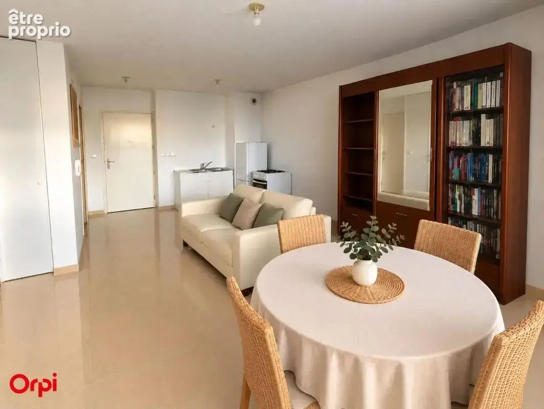Appartement 2 pièces - Terrasse - 700 M BD DE LA CROISETTE - photo 4