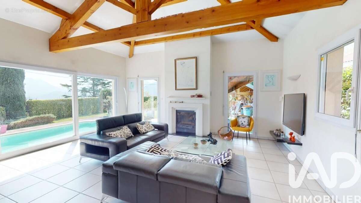 Photo 2 - Maison à CLAIX