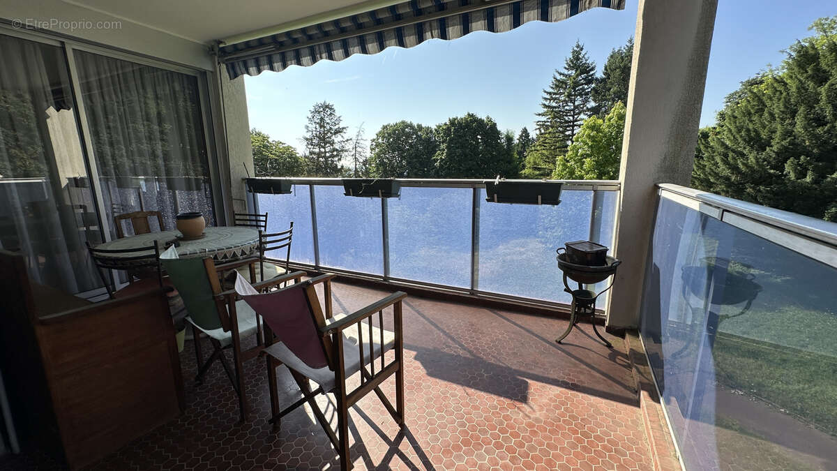 Appartement à SAINTE-FOY-LES-LYON