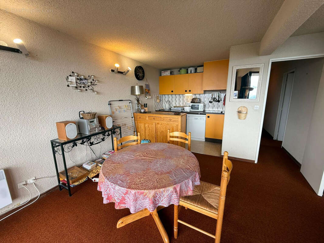 Appartement à UVERNET-FOURS