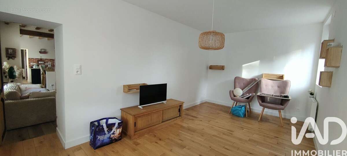 Photo 8 - Maison à NEUFCHATEL-EN-SAOSNOIS