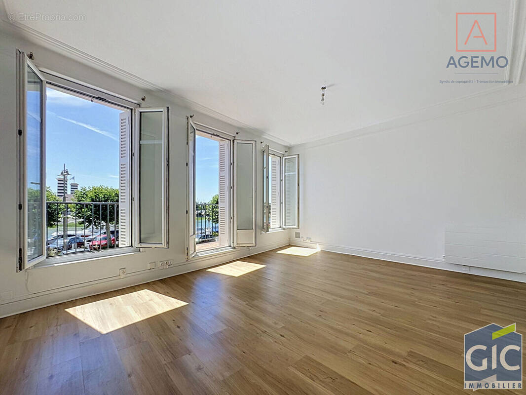 Photo Appartement à Trouville-Sur-Mer au prix de 299 900€
