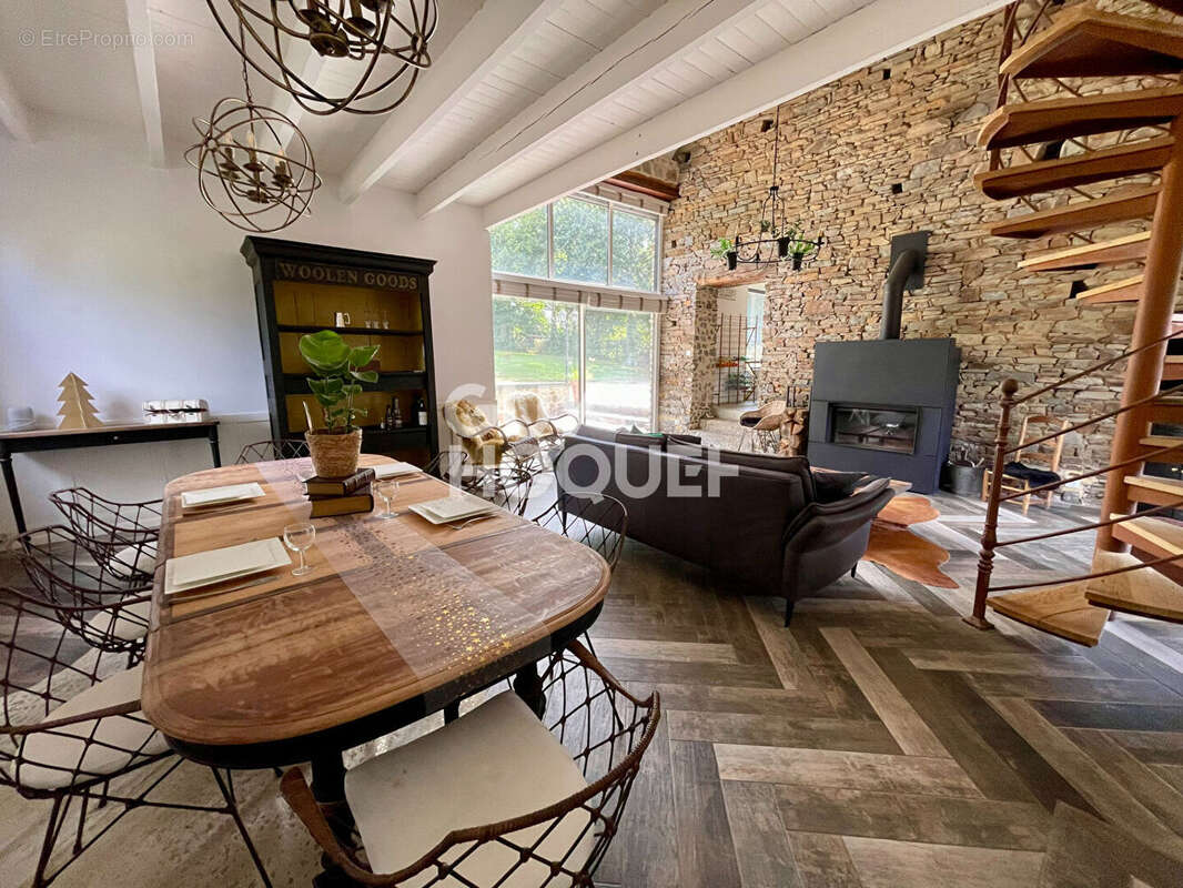 Maison à DOL-DE-BRETAGNE