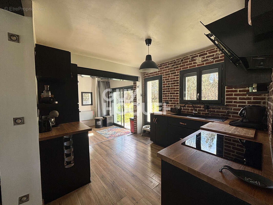 Maison à RION-DES-LANDES