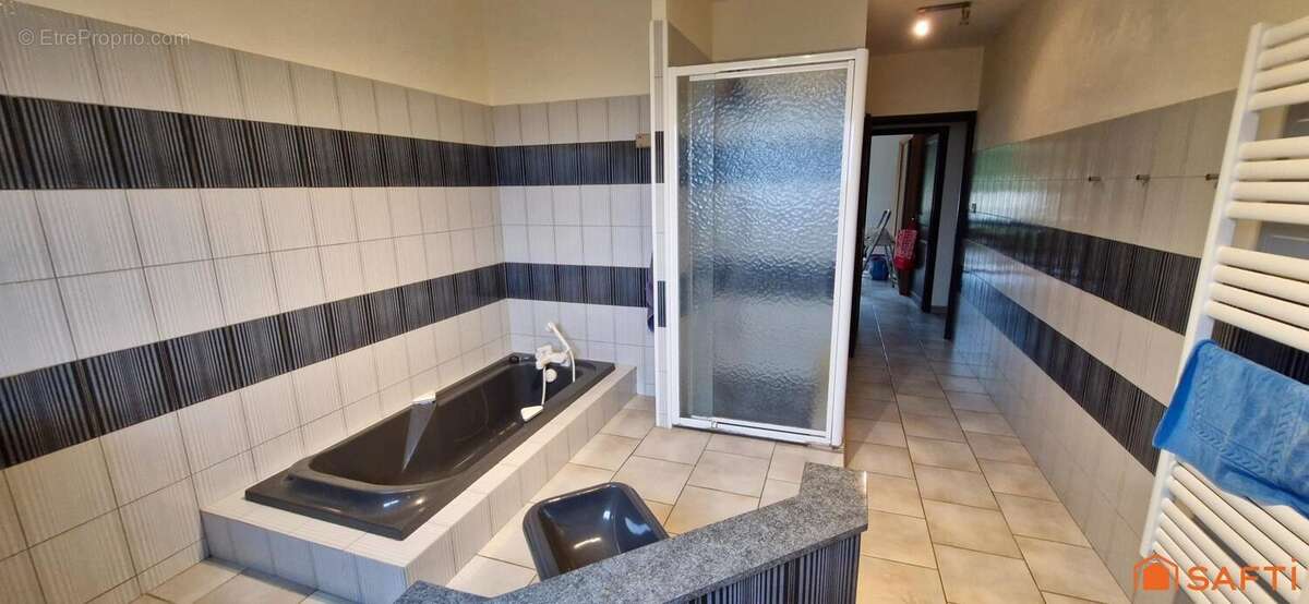 Photo 8 - Maison à LA TOUR-DU-CRIEU