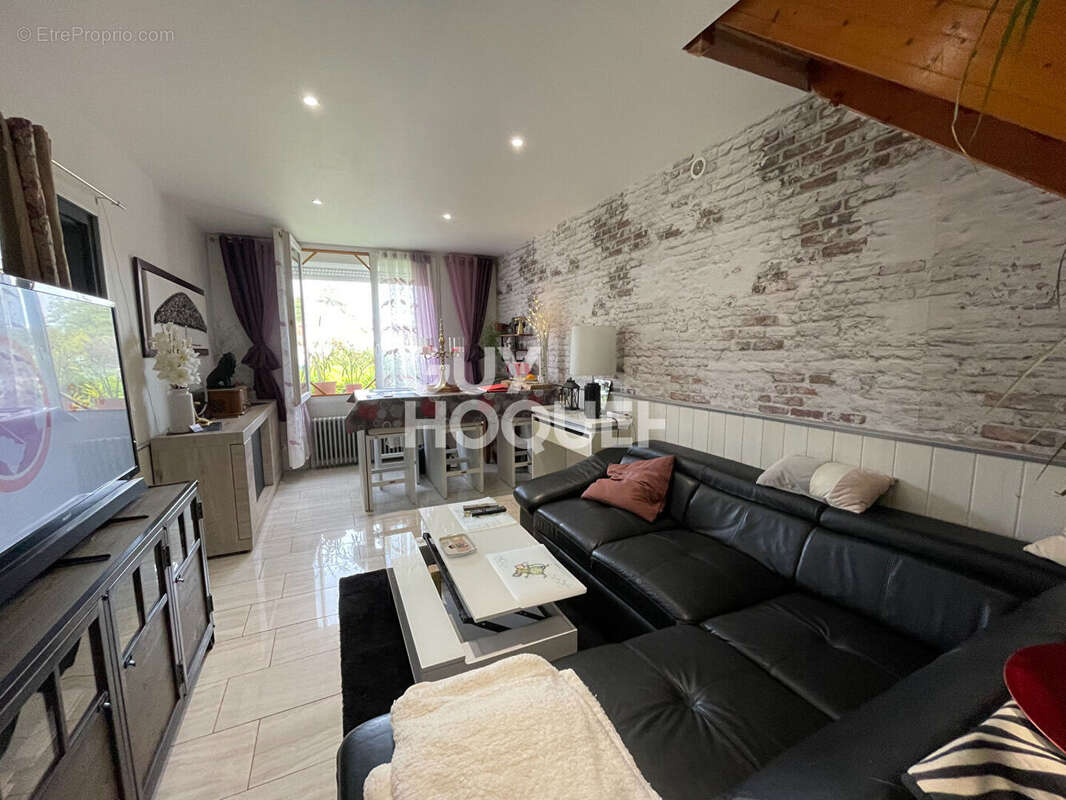 Maison à IVRY-LA-BATAILLE