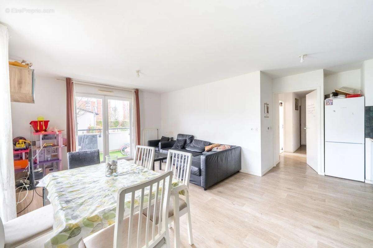 Appartement à SAINT-OUEN-L'AUMONE