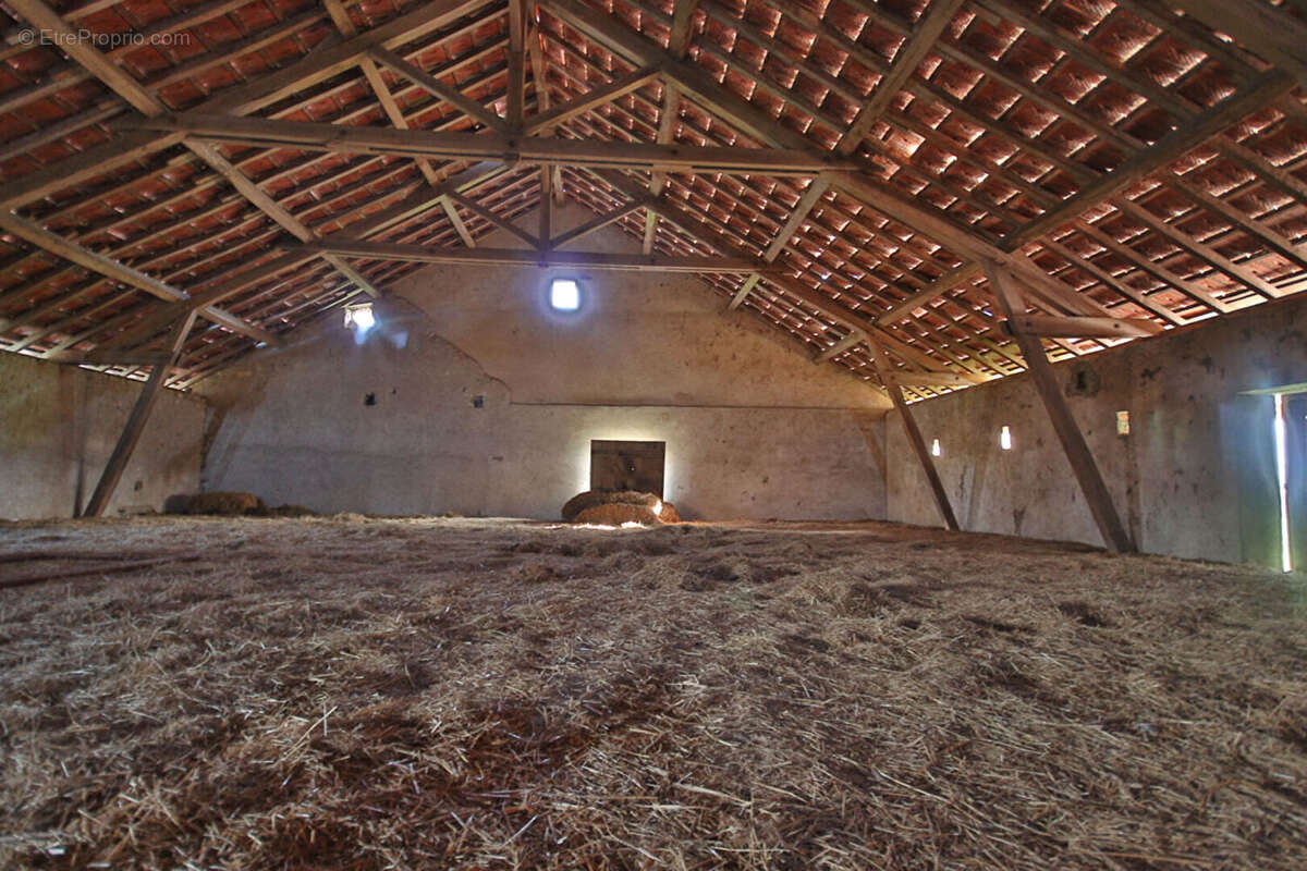 Maison à AVERMES