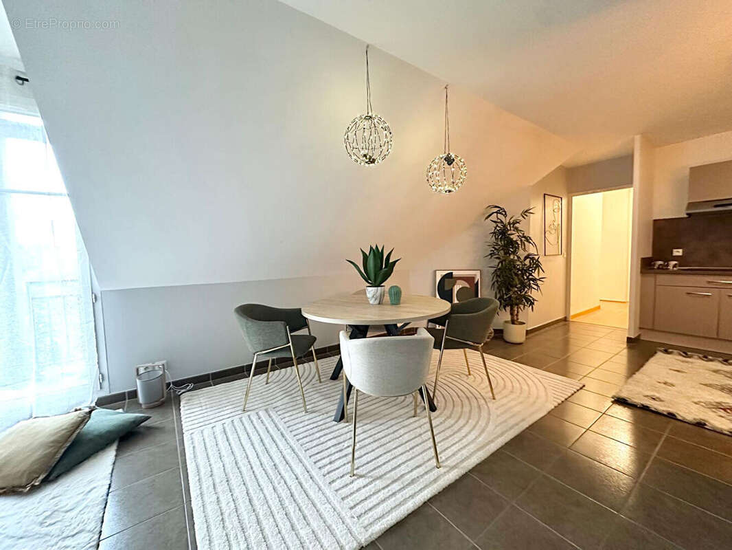 Appartement à MAGNY-LE-HONGRE