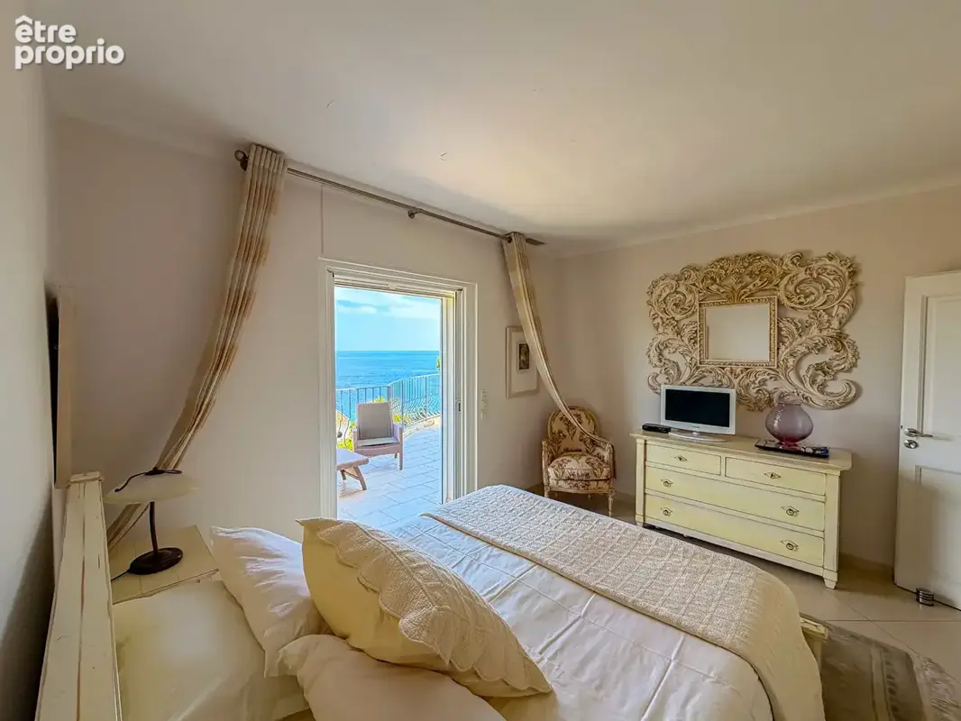 A vendre villa provencale vue mer golfe st tropez garage tout a pied aux issambres - photo 10