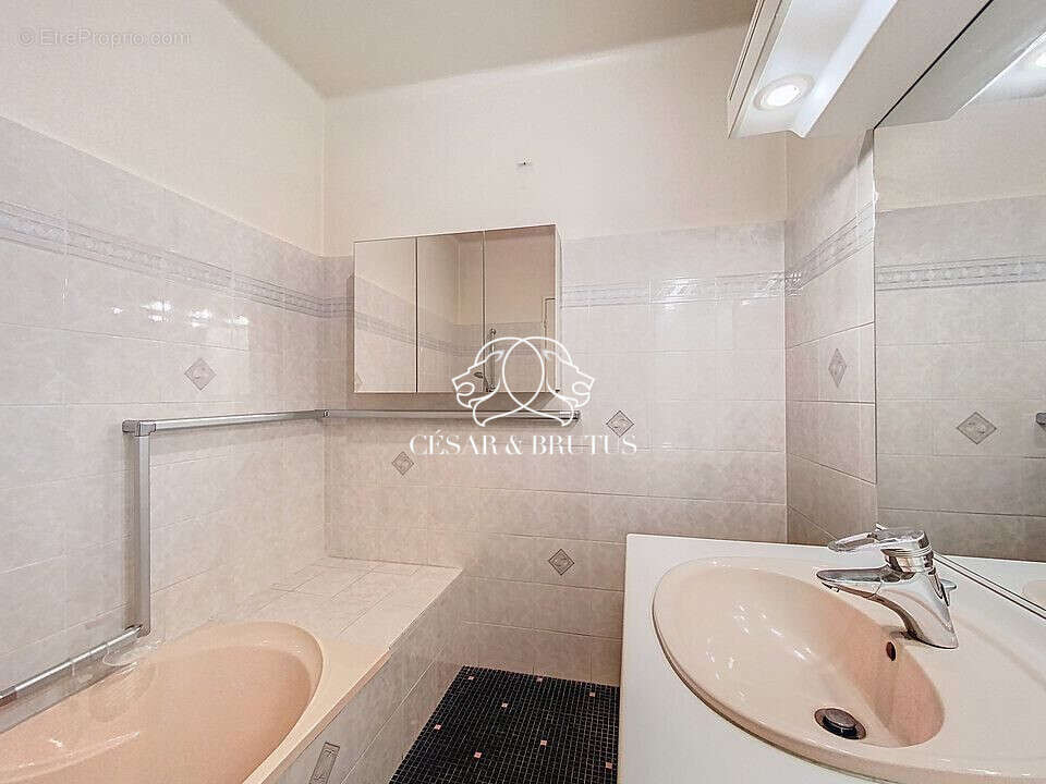 Appartement à CALUIRE-ET-CUIRE
