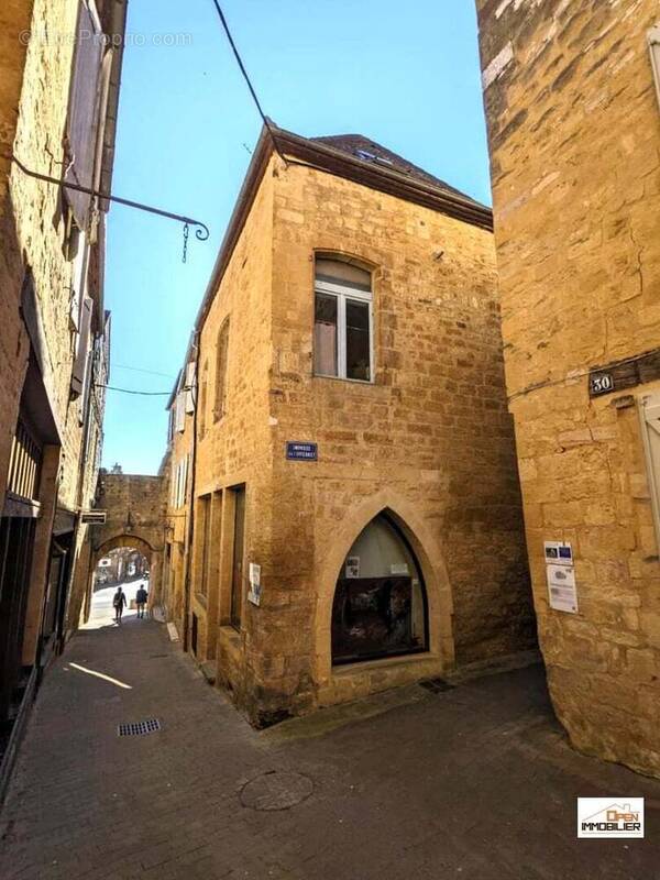 Appartement à GOURDON