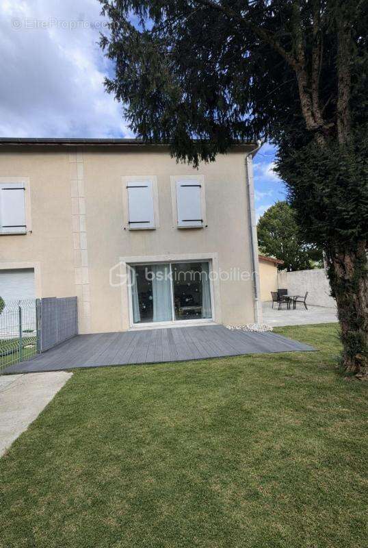 Maison à LIMEIL-BREVANNES