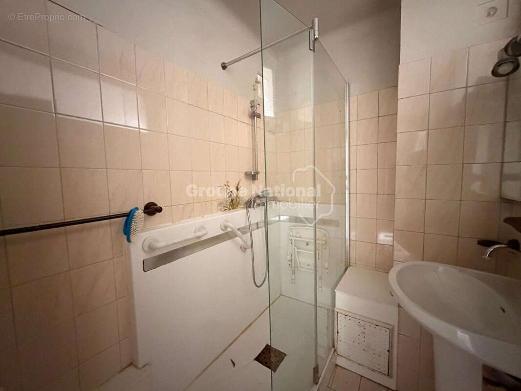 Appartement Beaucaire 3 pièce(s)  54 m2 avec balcon et cave - photo 5