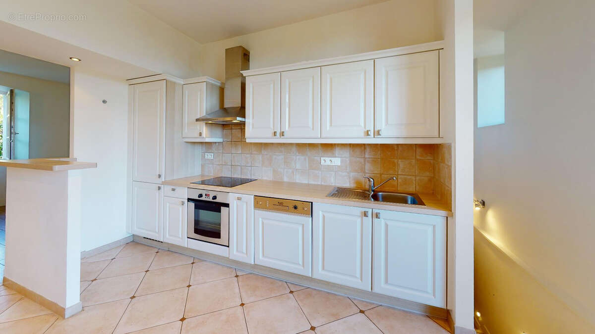 Duplex de caractère dans un manoir du XVIIème siècle   Chens-sur-Léman - photo 5