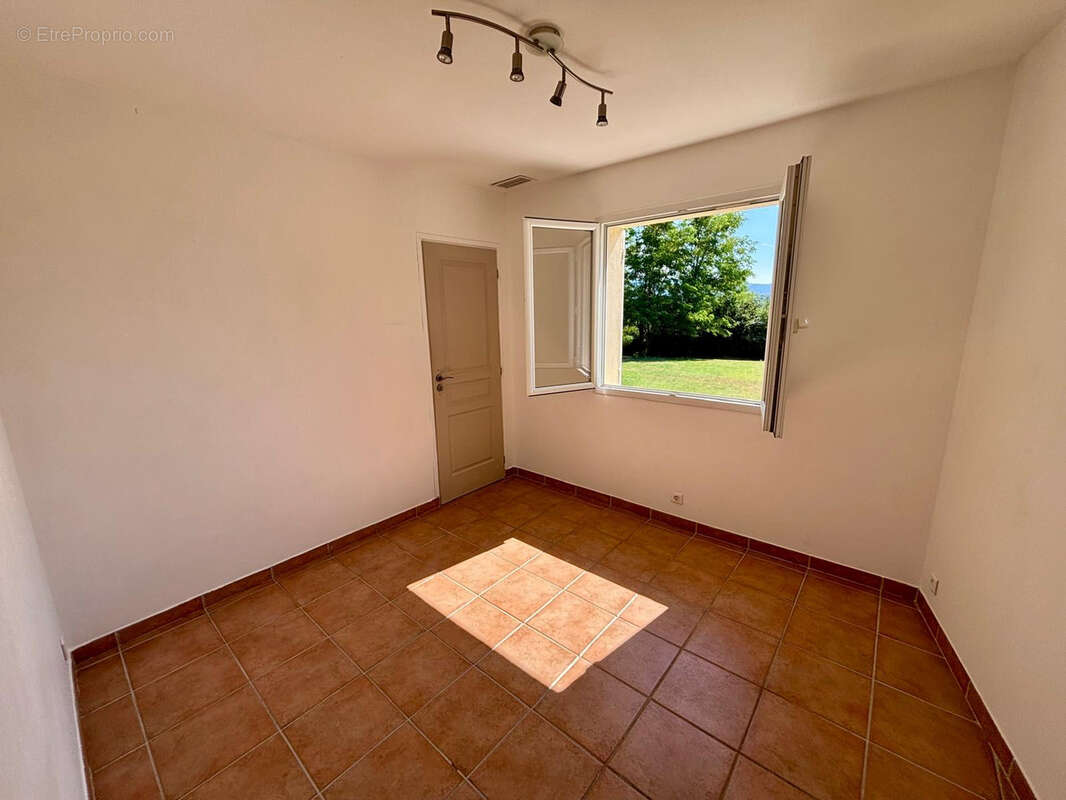 Proche grignan   villa  3  chambres avec grand terrain à colonzelle - photo 19