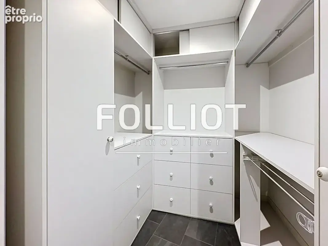 A VENDRE à Fougères centre  - Maison de 136m² avec terrasse et garage - photo 8