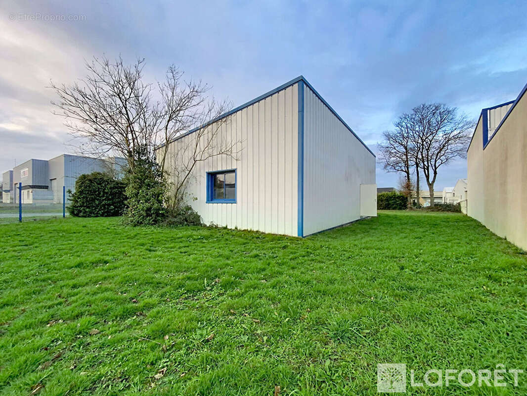 Commerce à LA SEGUINIERE