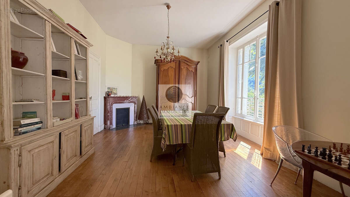 Maison à LES OLLIERES-SUR-EYRIEUX