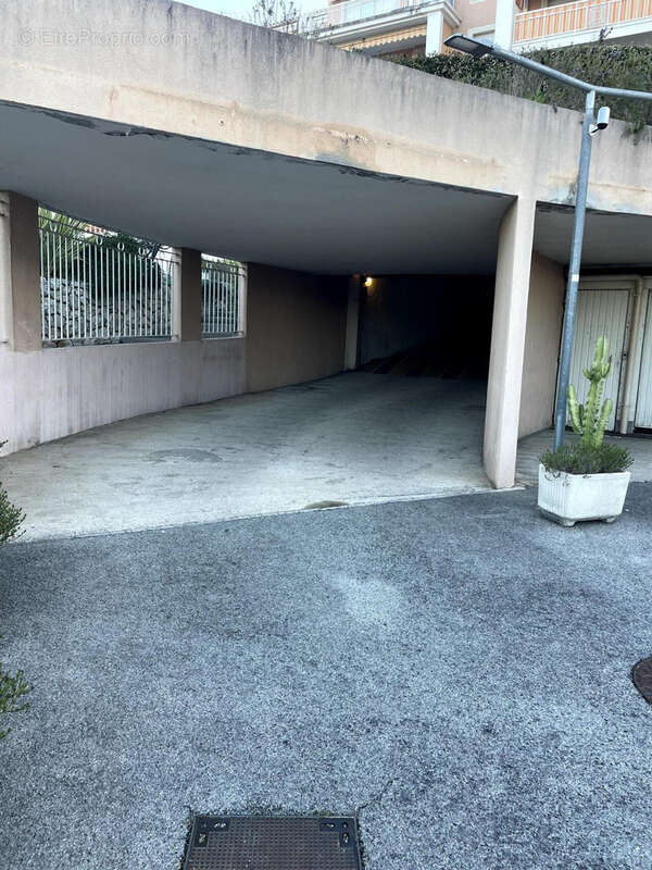 Parking à NICE