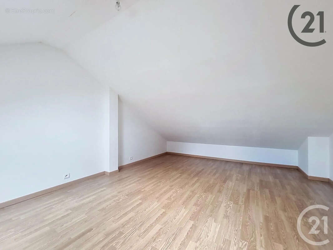 Maison à ROMILLY-SUR-SEINE