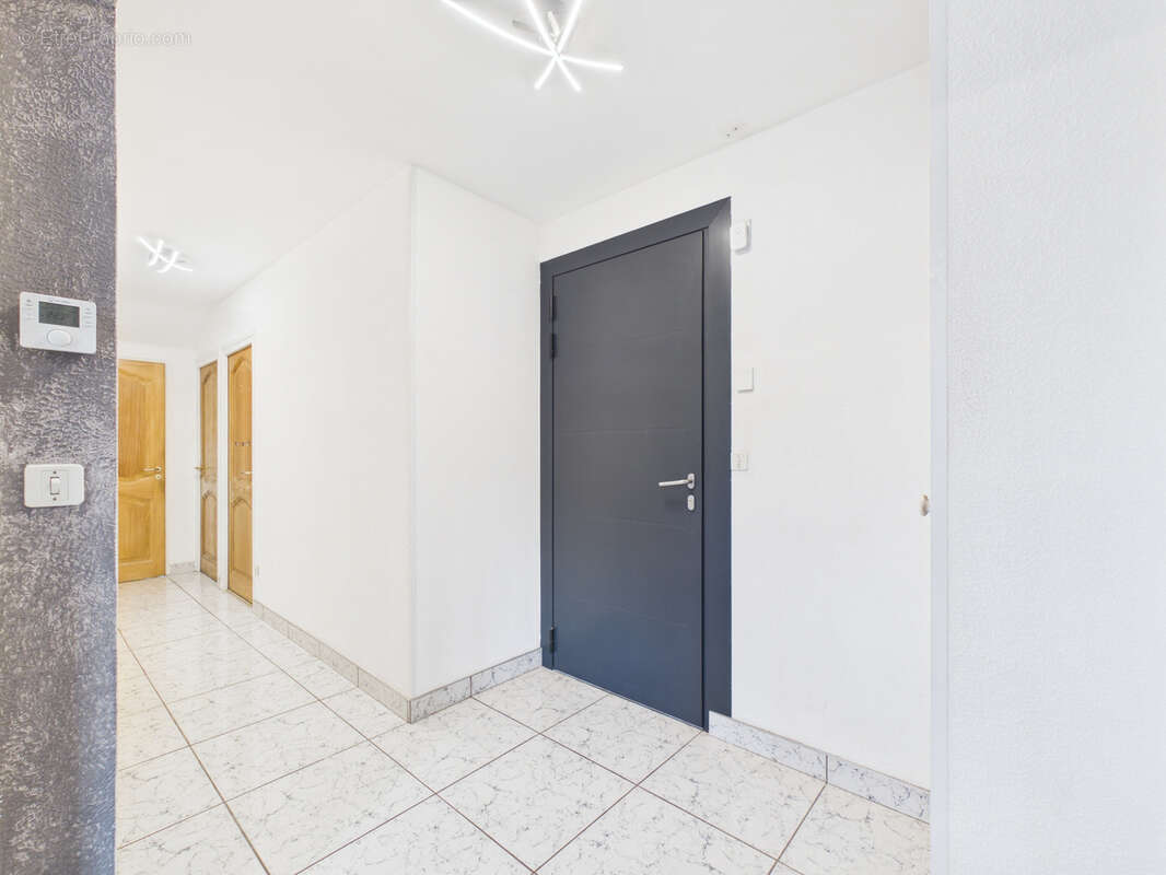 Appartement à BARBERAZ