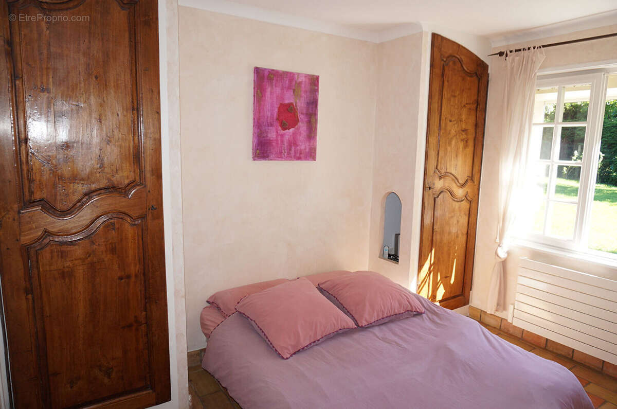 VILLA - VIENNE - 6 pièces - 132 m2 - photo 6