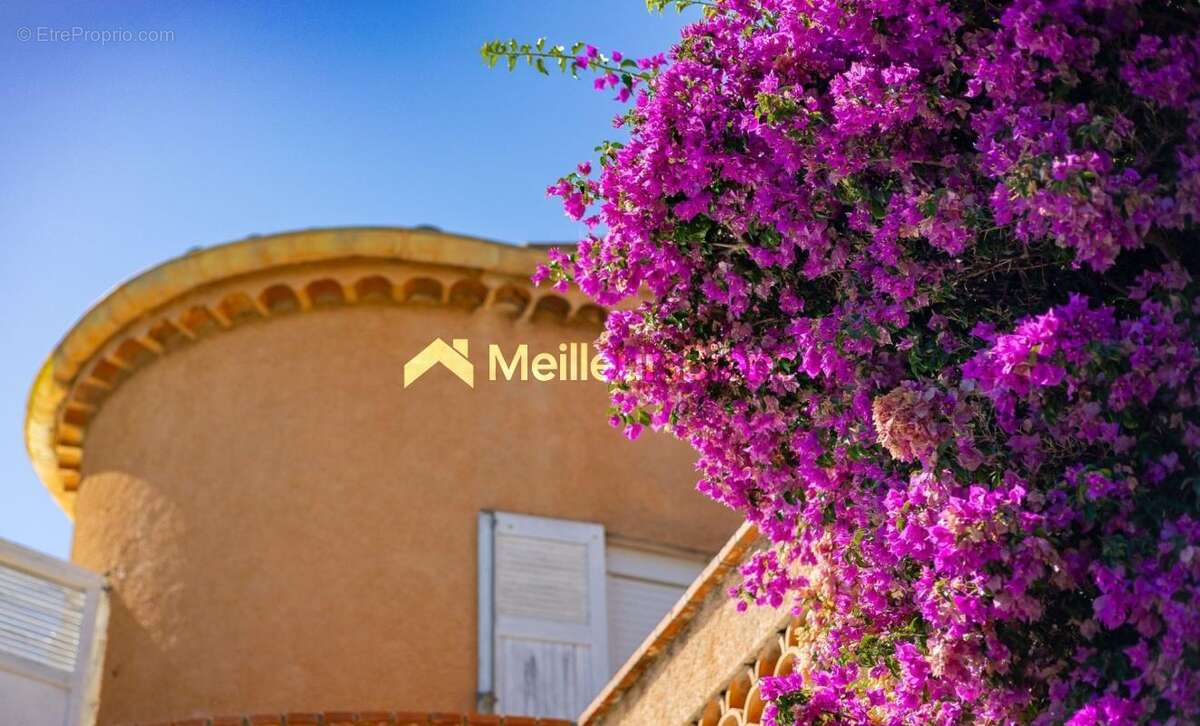 Maison à FREJUS