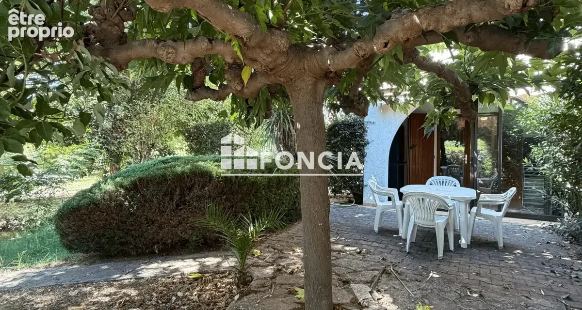 Appartement à LA LONDE-LES-MAURES