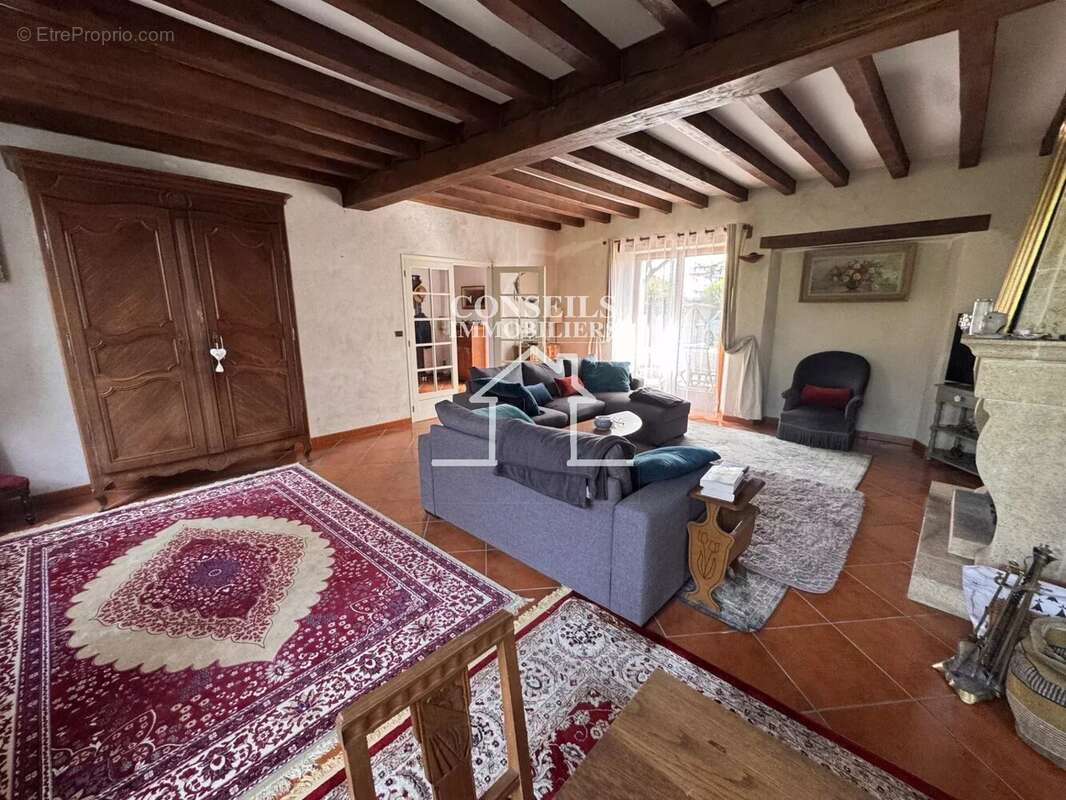 Maison à PRECY-SUR-VRIN