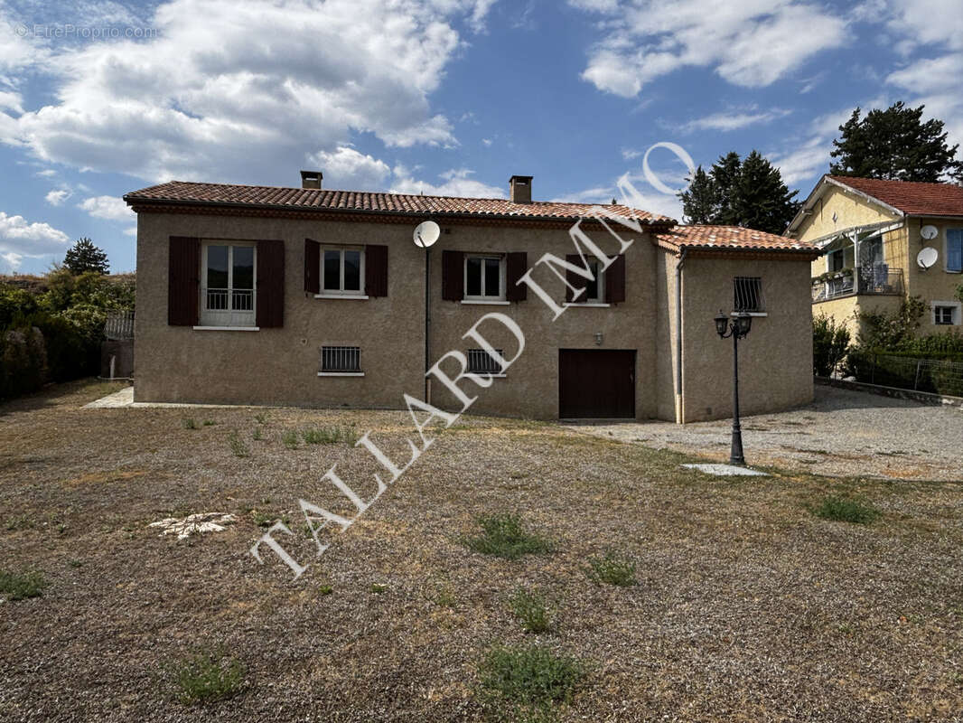 Tallard centre, villa de plain pied sur sous sol complet, terrain 933 m2 - photo 27