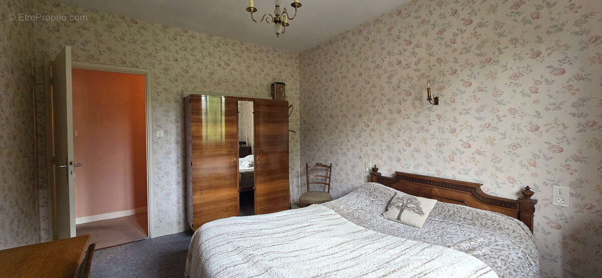 Maison à PONT-DU-CHATEAU