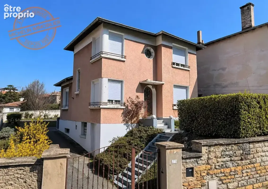 Maison 102 m² à Saint-Germain-Au-Mont-D'or  - photo 1