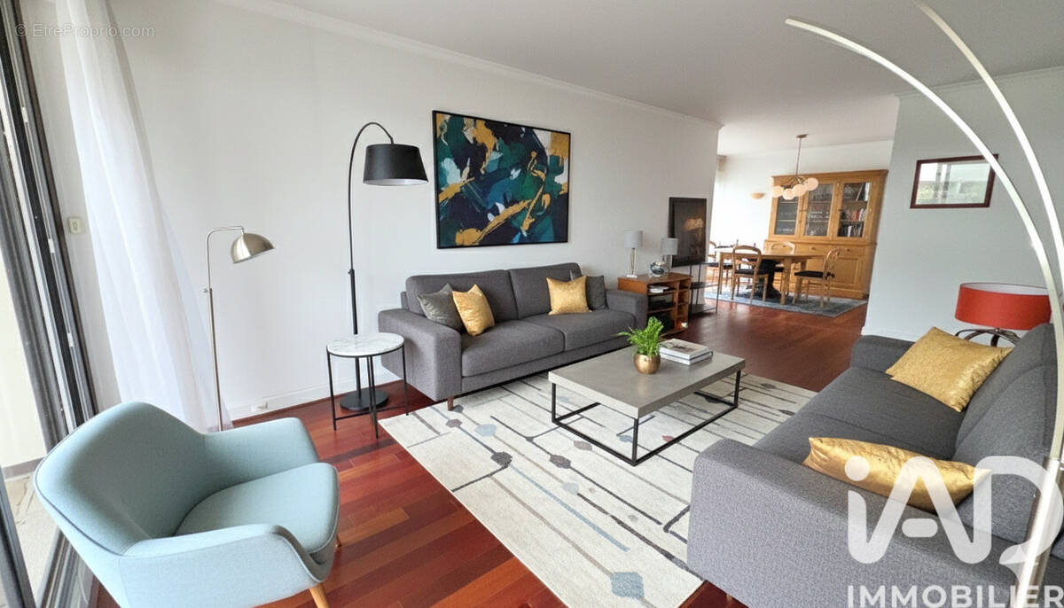 Photo 1 - Appartement à SAINT-CYR-L'ECOLE