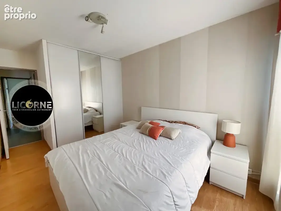 Appartement 74 m² à Vitrolles  - photo 6