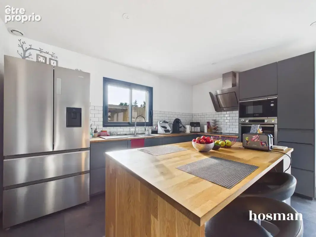 Superbe maison individuelle 6 pièces de 130 m² avec piscine et garage - Très calme - Cenon - photo 7