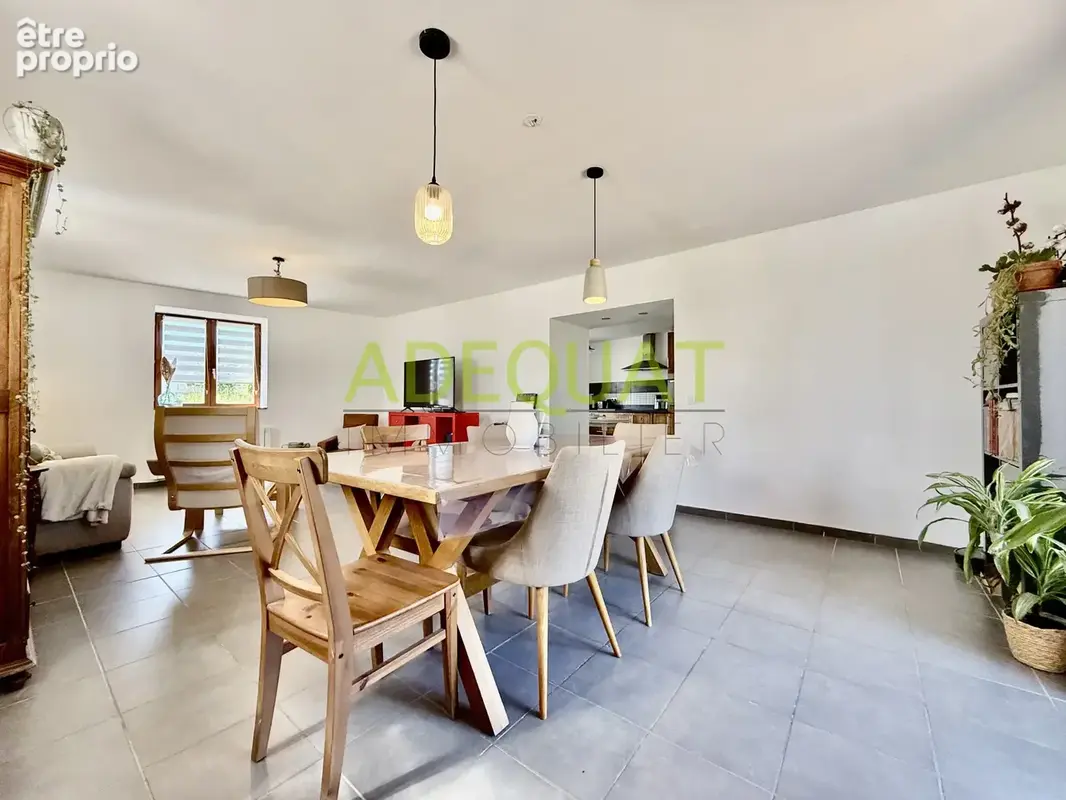 CESSIEU 'CENTRE VILLAGE', maison / 3 chambres / garage / terrain de 266m2... - photo 9