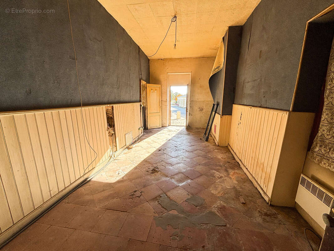 Commerce à BEAUTIRAN