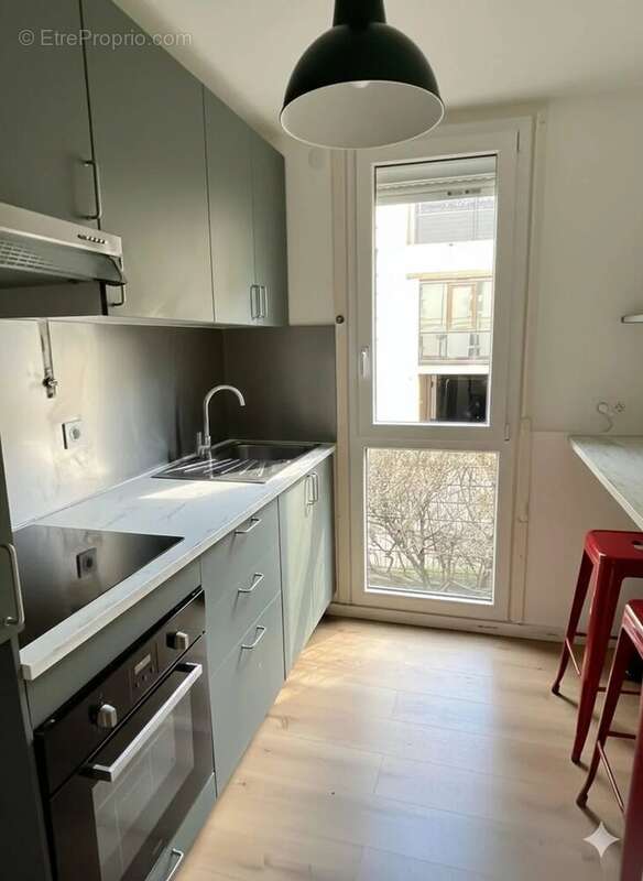 Appartement à AUBERVILLIERS