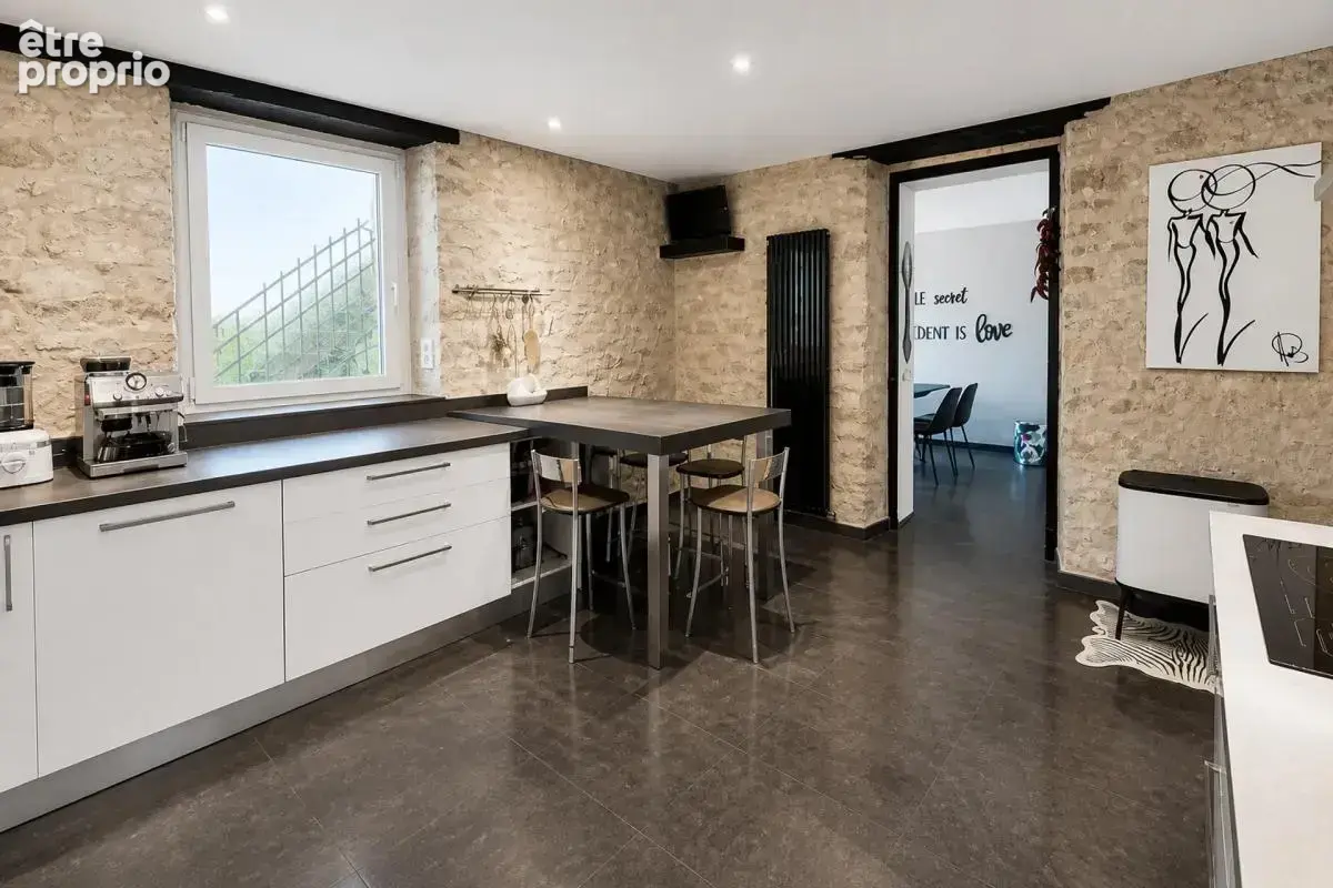 Saint-paul-le-jeune –
authentique mas en pierre
rénové de 196 m² - photo 11