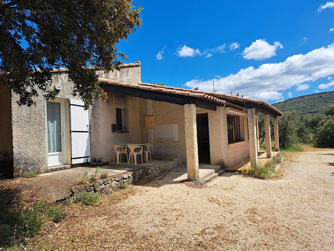 Maison à MALAUCENE