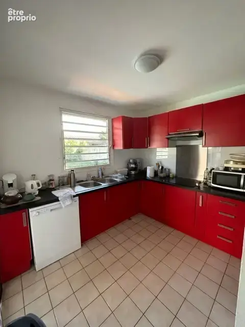 Maison de type 5 avec piscine libre de tout occupant le 30/09 - photo 6