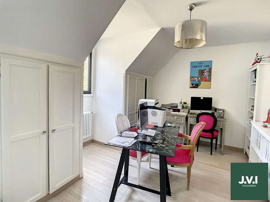 Maison à DEUIL-LA-BARRE