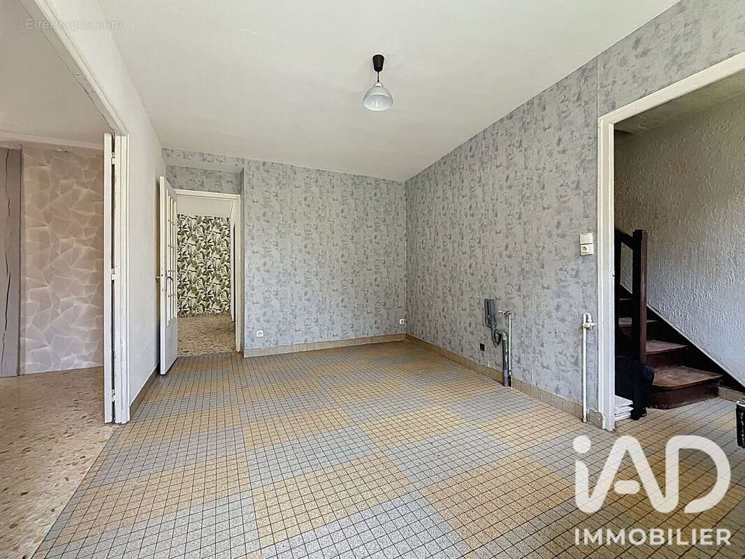 Maison 148 m² à Mailly-La-Ville  - photo 8