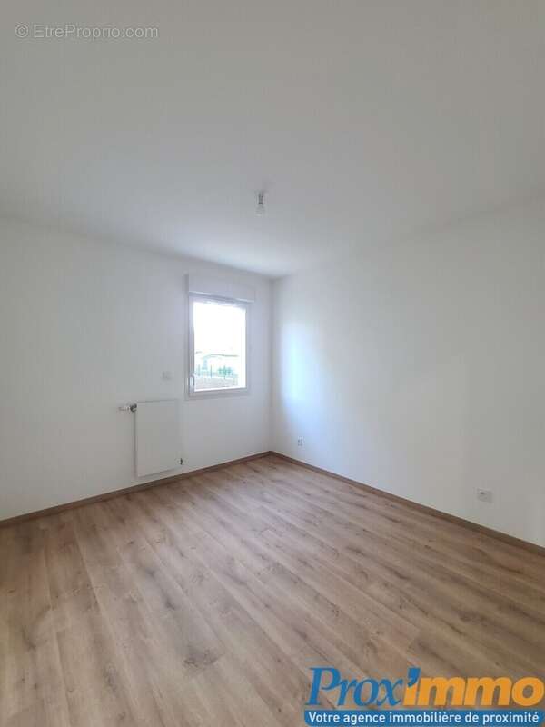 Appartement à SAINT-ETIENNE-DE-CROSSEY