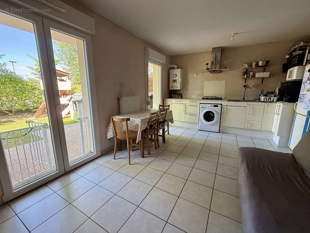 Appartement à BOUSSE