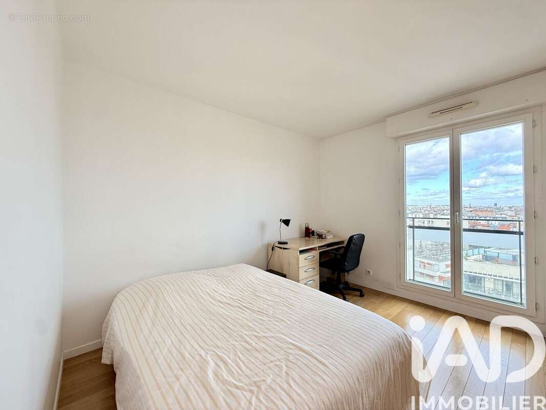 Photo 7 - Appartement à COURBEVOIE