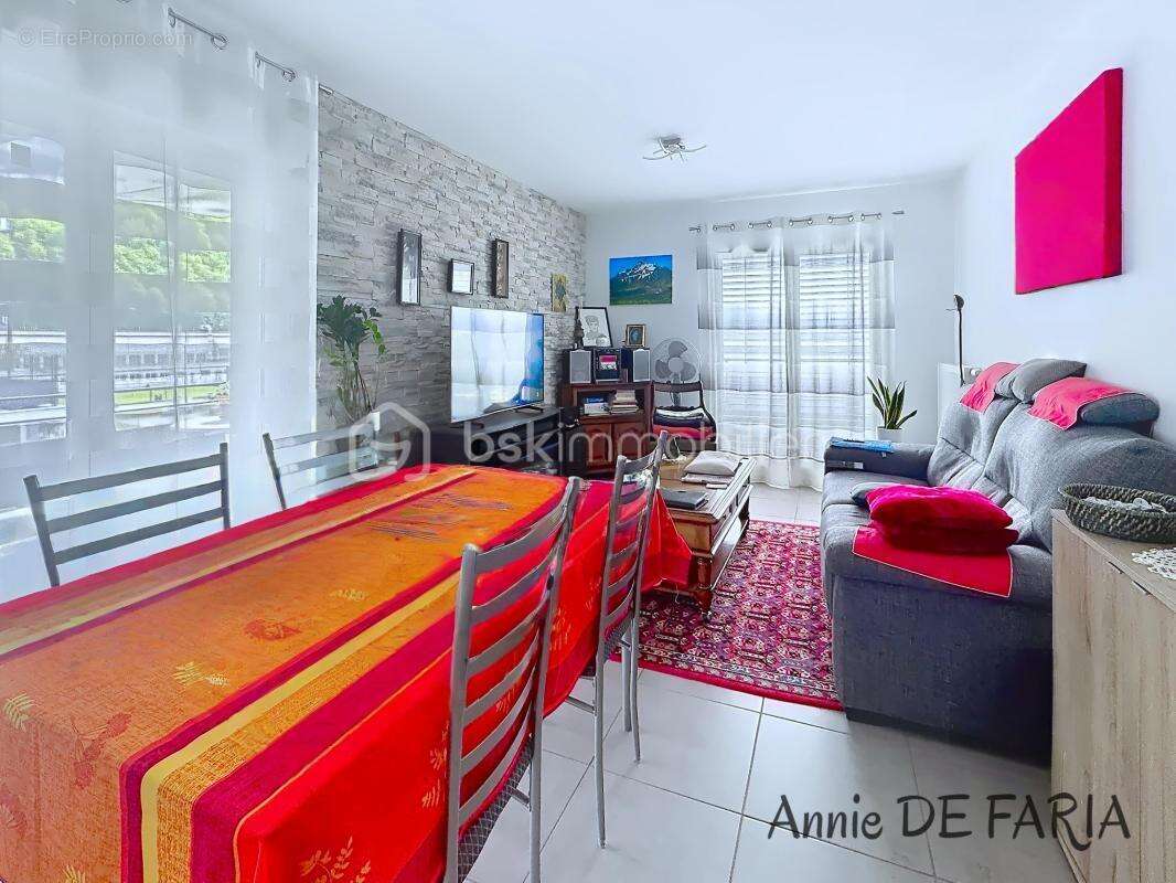 Appartement à FROGES